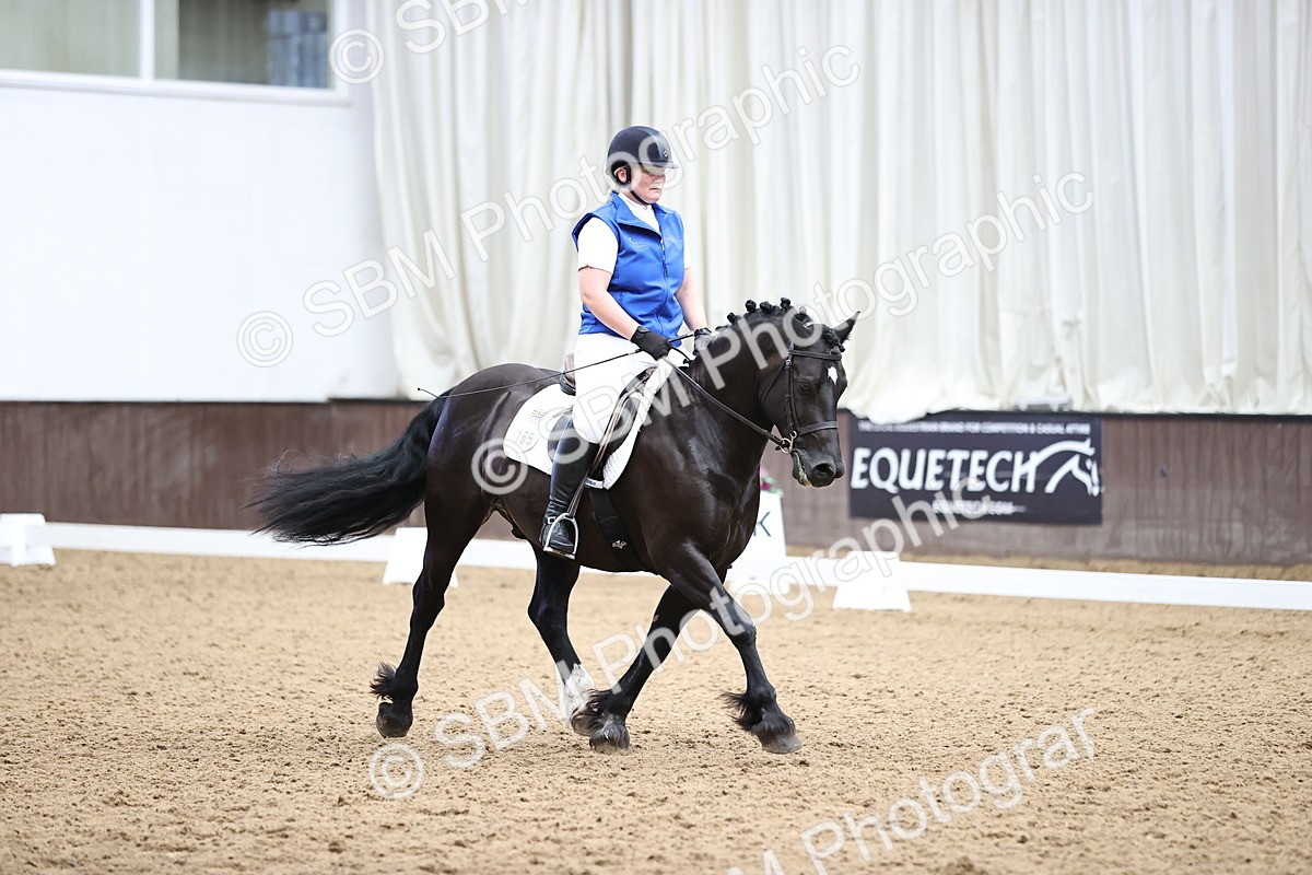 SBM_002350 - Novice 4 - 13.38-14.30