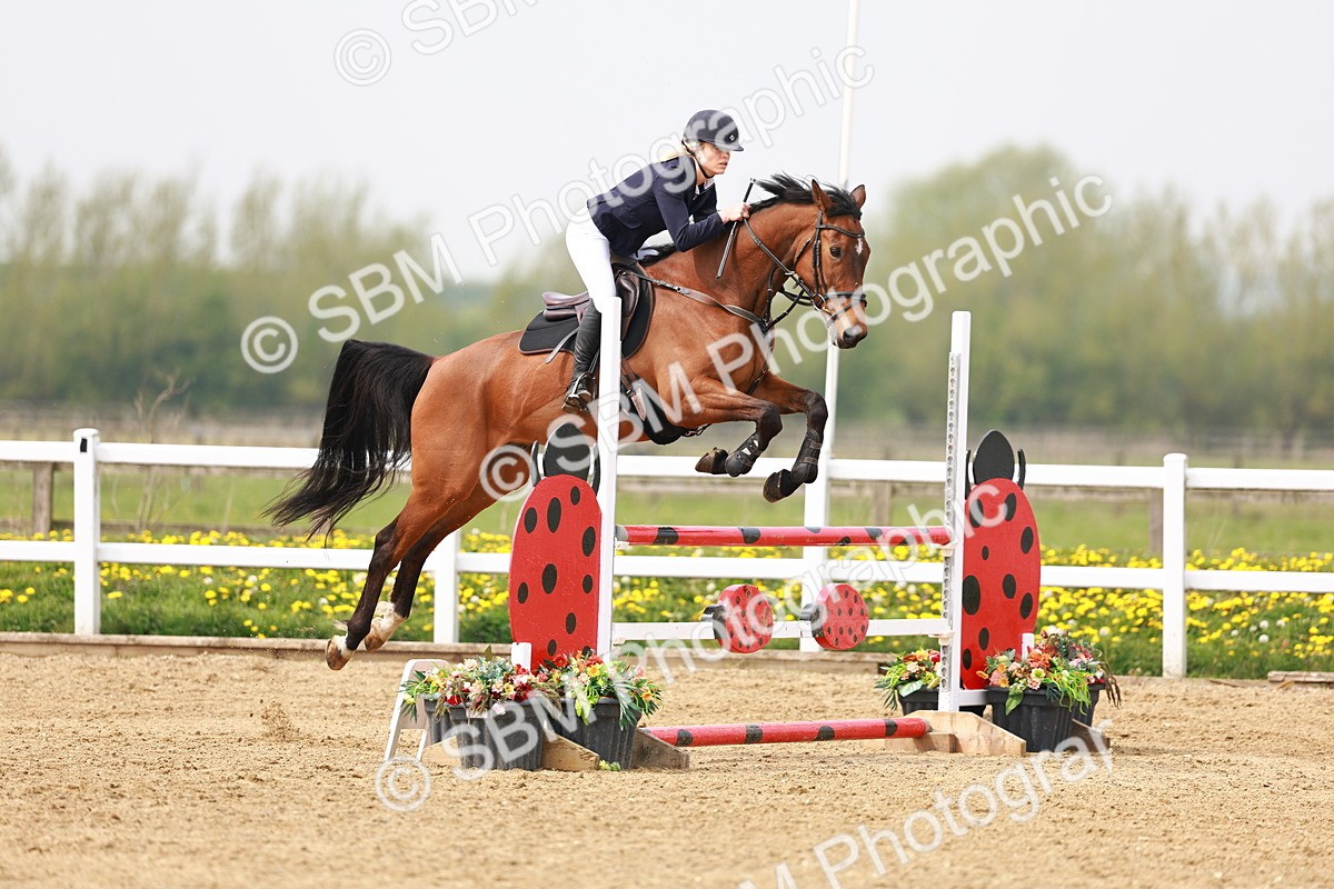  - Class 17 - Senior 1.05m