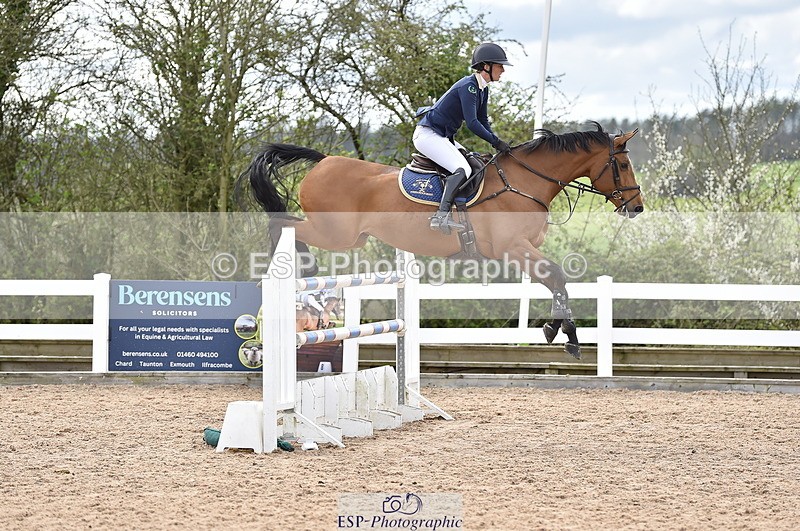 240403A-154248-01035 - Cls 5 Foxhunter and 1.20m Open