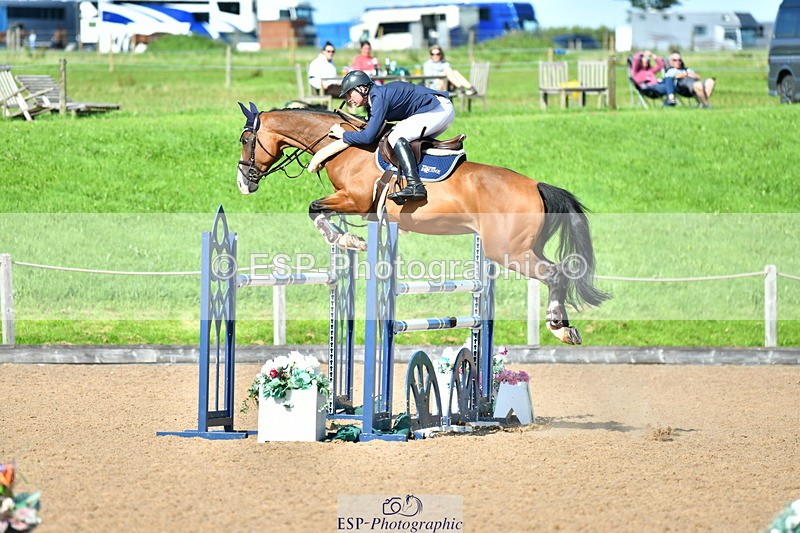 230811A-162911-06194 - Cls 24 Nat 1.30m Open