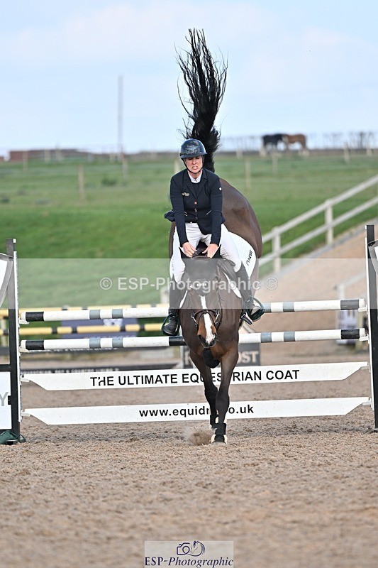 250326-144511-01236 - Cls 6 Foxhunter and 1.20m