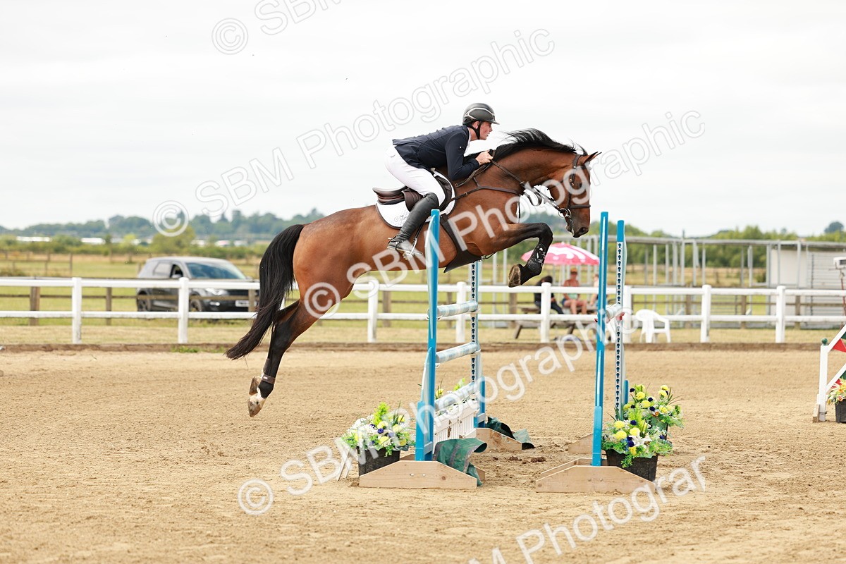 SBM_017323 - Class 21 - Senior Newcomers Championship 2d Rd