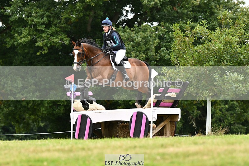 240825X-163545-37307 - 80cm XC 16.30 to 17.30