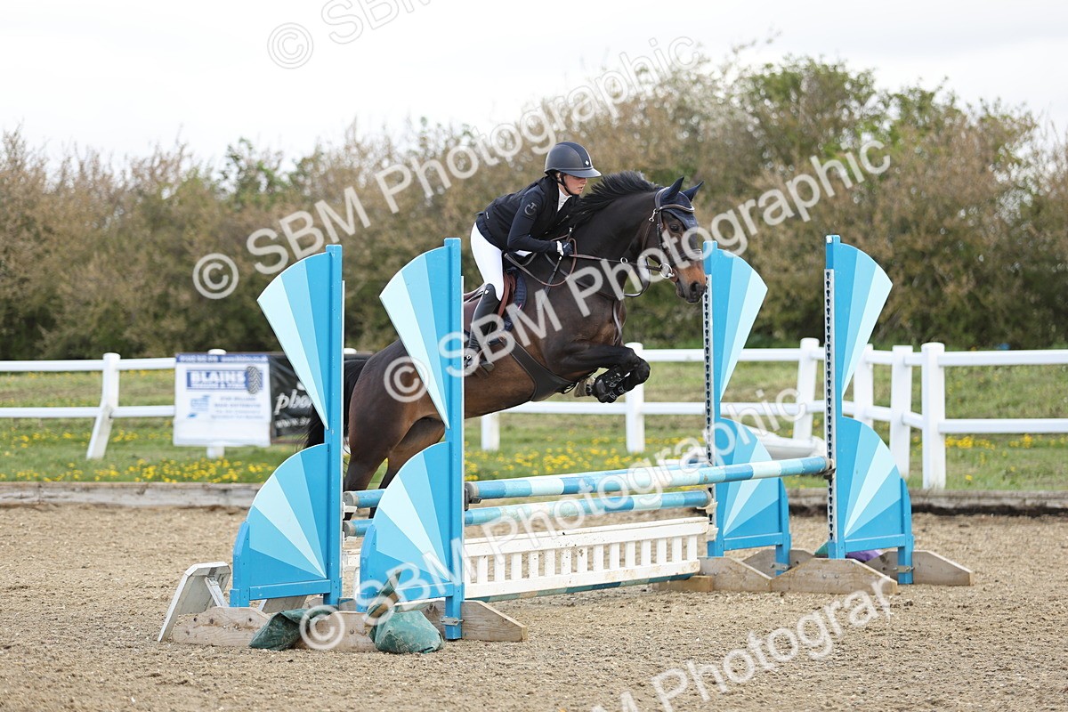 SBM_000100 - Class 1 - Clear Round