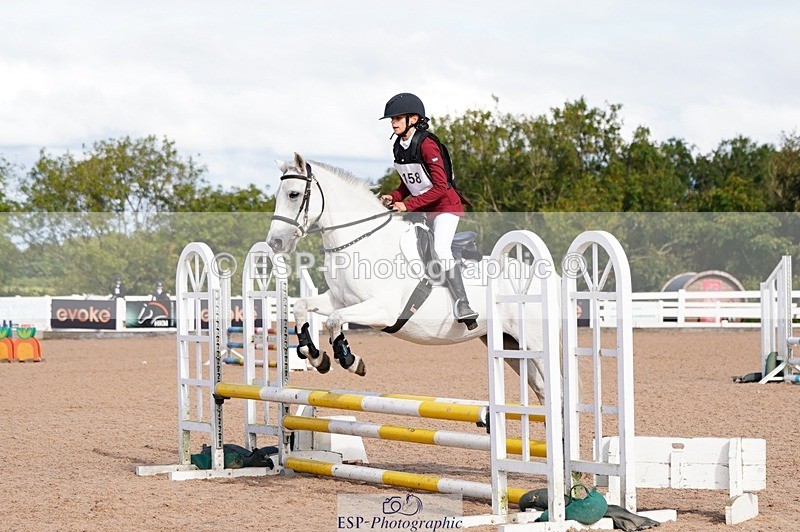 250921-104638-02394 - Cls 19+20 Club and Schools 60cm