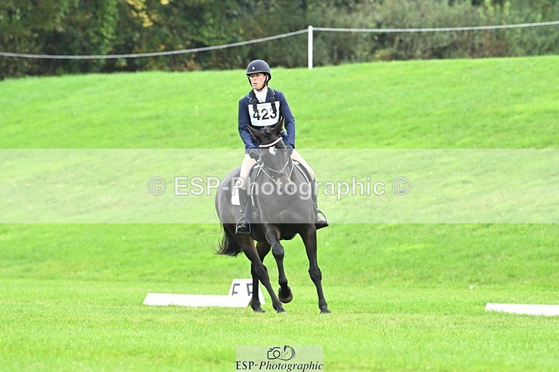 241024-150723-04711 - 423-Alexandra.Erskine.Scott-PRIMITIVE.DAYLIGHT