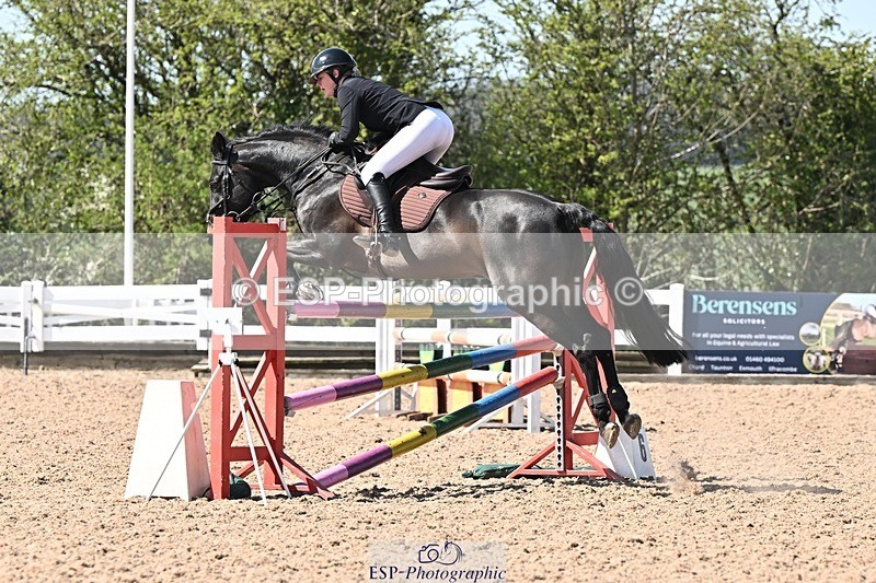 250409-125650-00589 - Snr Newc & 1.10m Open