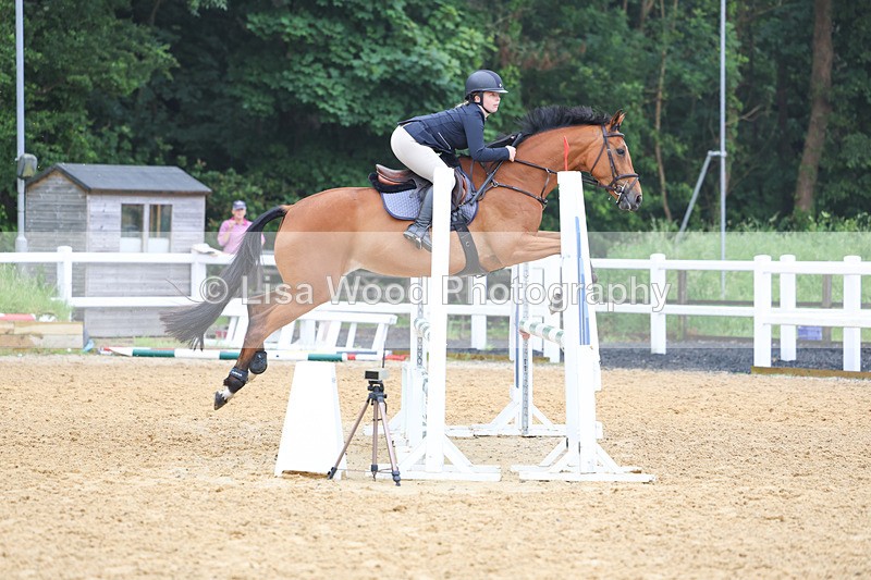 3E7A5340 - Class 4: Senior British Novice/90cm open