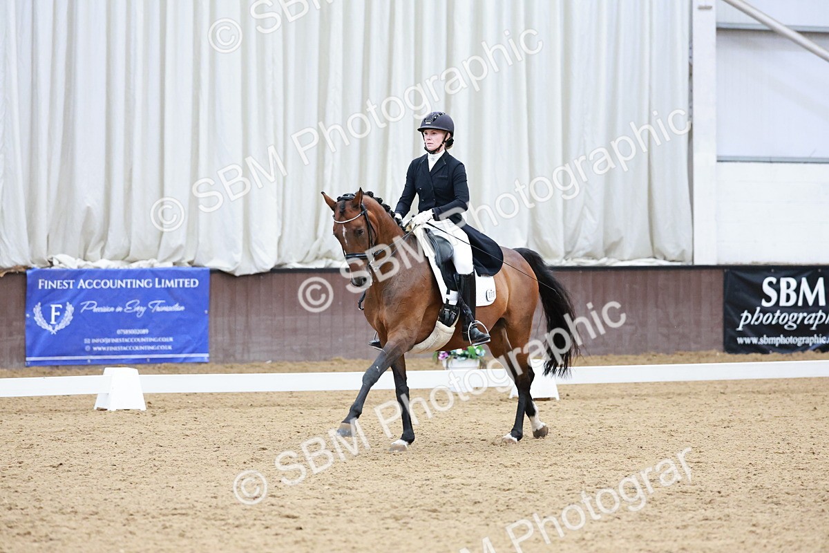 SBM_016187 - Class 5 - FEI INT II - 15.48-17.00