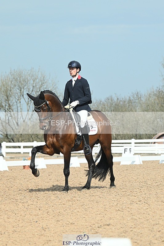 250403-103906-01509 - 048-Angus.Corrie-Deane-Maigret.VD.Watermolen