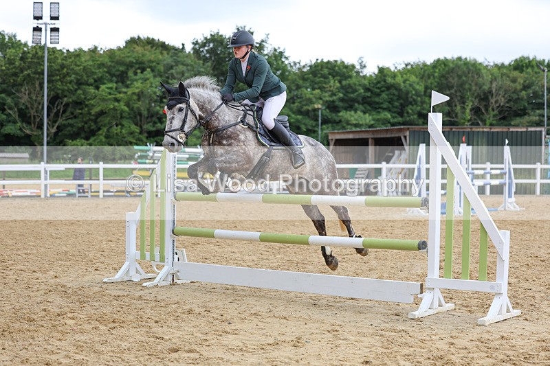 3E7A4214 - Class 7: Senior Newcomers/1.10m open