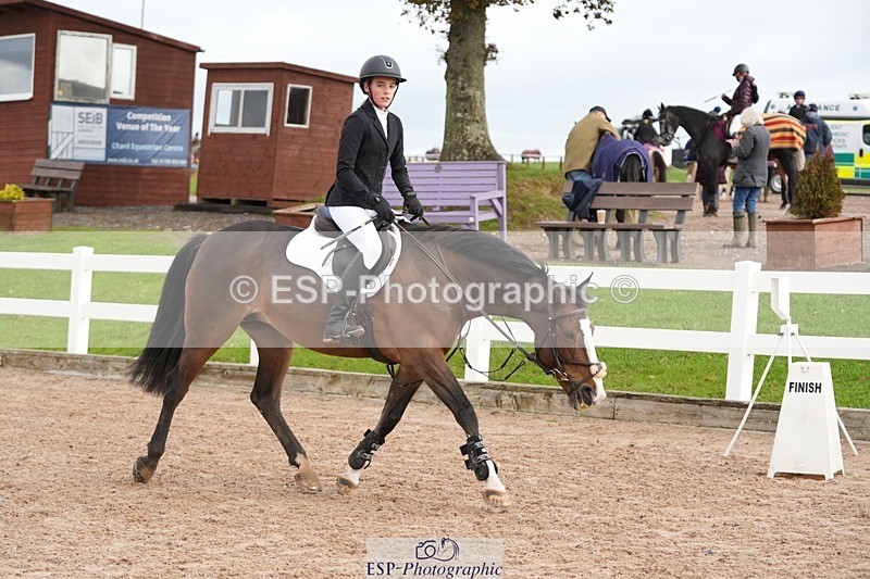 251026-121954-02368 - Cls 4 Pony Winter Novice + 80cm Open
