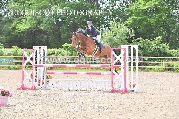 BPP_2832 - SUN CLASS 18 Senior Newcomers/ 1.10m Open