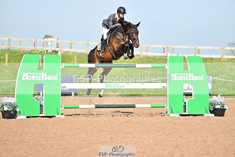 240510A-171130-09399 - Cls 24 National 1.40m Open