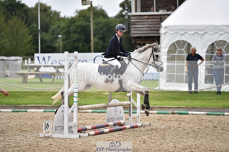 240802-112244-02668 - 90cm Round 1