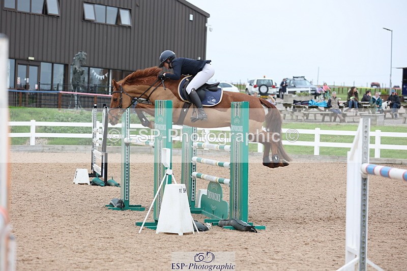 241101A-140205-02341 - FRI Cls 6 Foxhunter and 1.20m Open