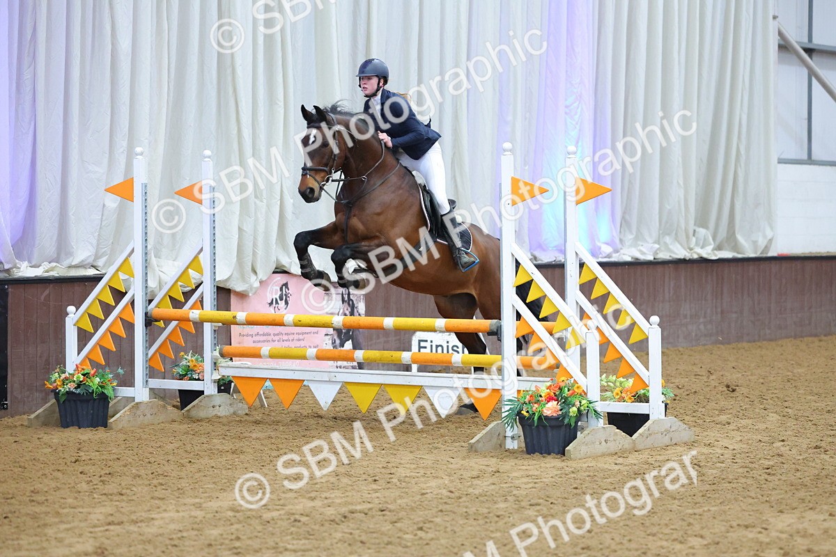 SBM_009562 - Class 20 - Senior British Novice/ 90cm Open - First Round (0.90m)