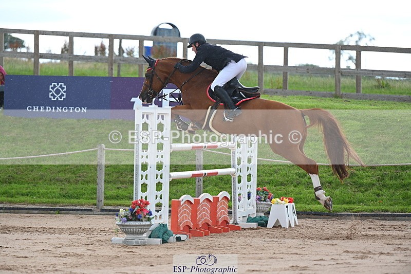 230721A-112300-05631 - Cls 6, 2 Star Medium 1.35m