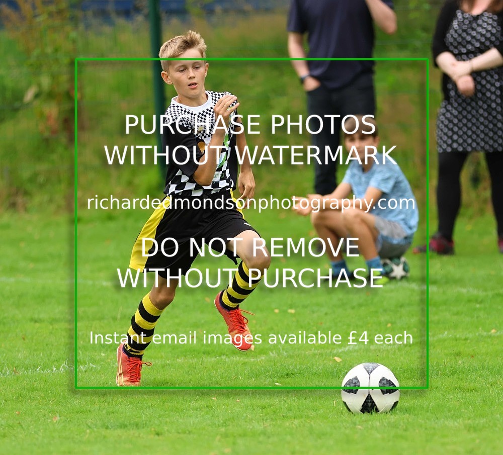 533A7708 - Kendal United