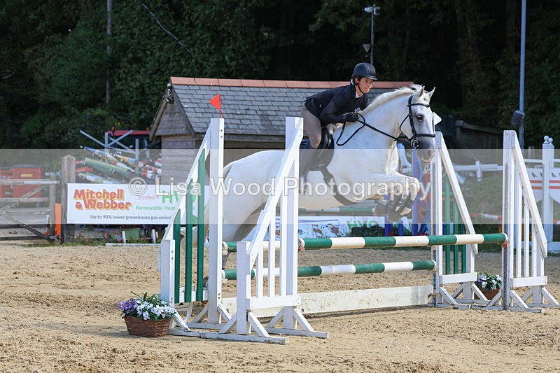 3E7A1112 - Class 4: Senior British Novice/90cm open