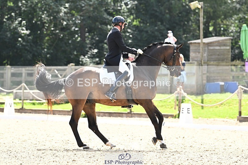 240811-144149-06550 - 221-Mark.Forrest-Fidel.Von.Singing