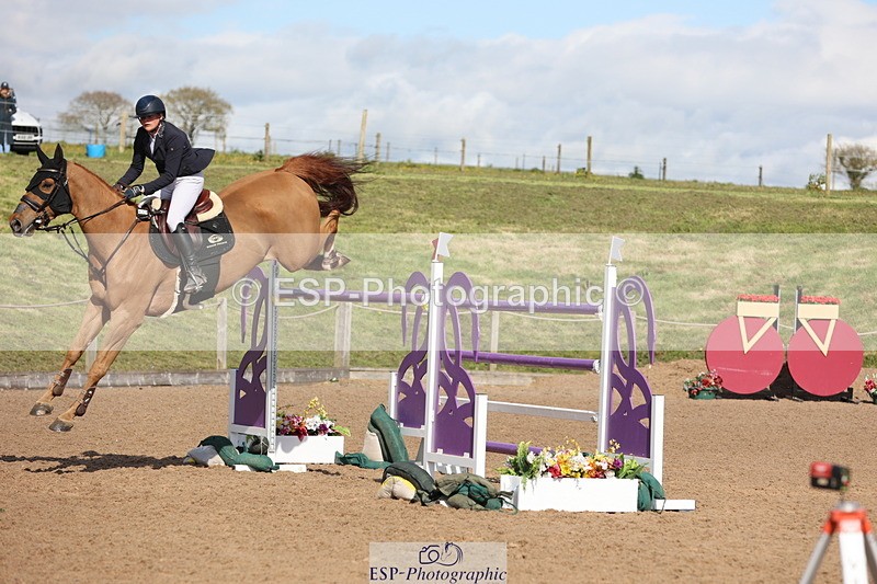 240419A-160710-09161 - Cls 10, 2 Star Big Tour 145cm  15.45 to 16.35 break