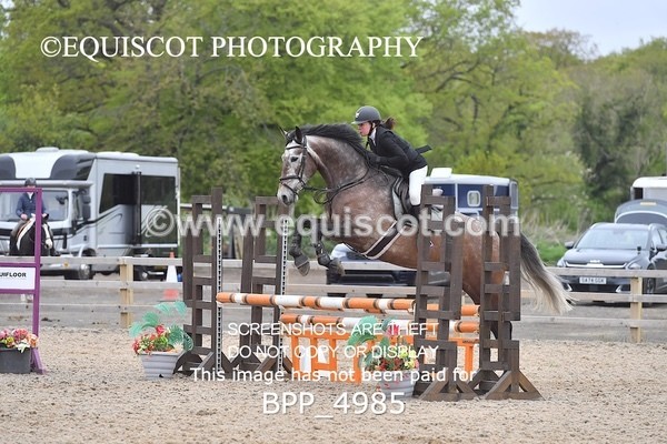 BPP_4985 - CLASS 24 SUN Senior BritiNovice/ 90cm Open