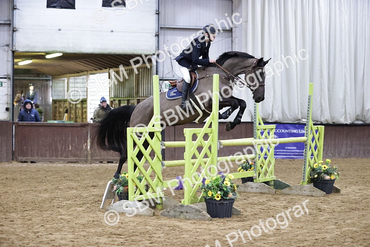 SBM_000524 - Class 3 - Nupafeed Supplements Senior Discovery/ 1m Open