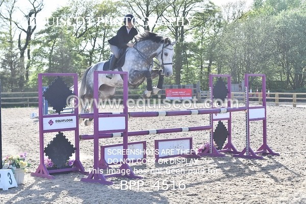 BPP_4516 - CLASS 9 Senior Newcomers/ 1.10m Open