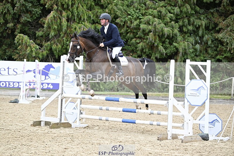 250830A-112522-05854 - Cls 21 British Novice and 90cm Open