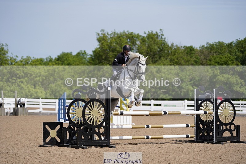 230528A-111228-06483 - Cls 31 Scope 1m Champ Quali & Open