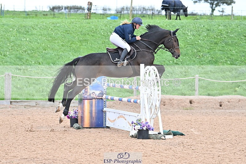 231013A-141623-02634 - Cls 9 Foxhunter & 1.20m Open