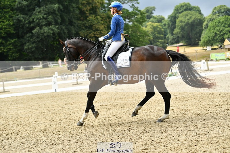 250718A-140148-01959 - 038-Natasha.Collings-Costello-Dovevale.Tender.Dove