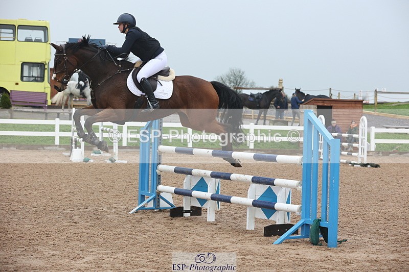 231112A-104050-03395 - Cls 17 Blue Chip Novice Winter Qualifier