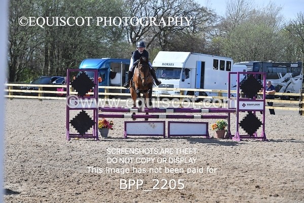 BPP_2205 - CLASS 22 SUN Senior BritiNovice/ 90cm Open