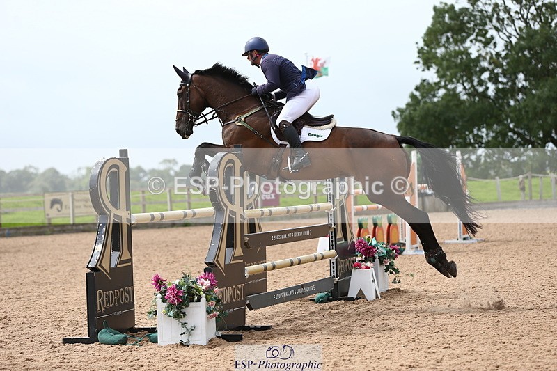 230812A-122841-08979 - Cls 32 Foxhunter