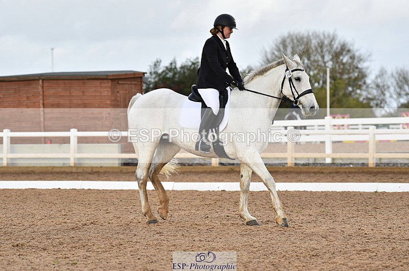 231104A-115130-01615 - Cls 5 Novice 37A