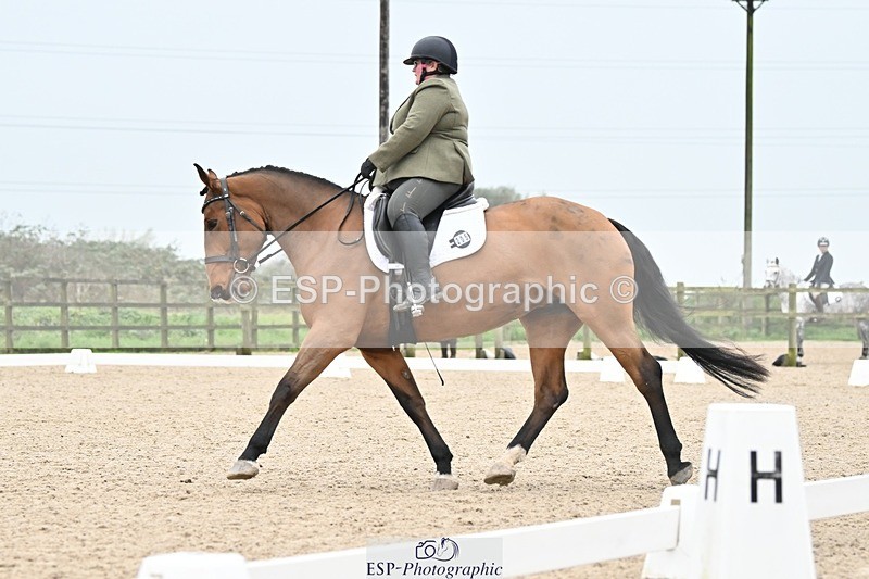 241103-135028-01803 - Novice 1 - 13.10 to 14.34