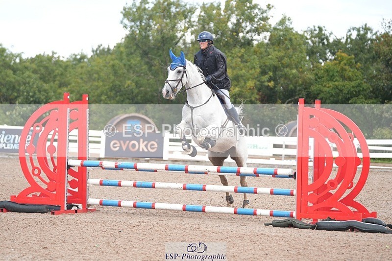 250911-124032-01284 - Cls 11 85cm Amateur Champ