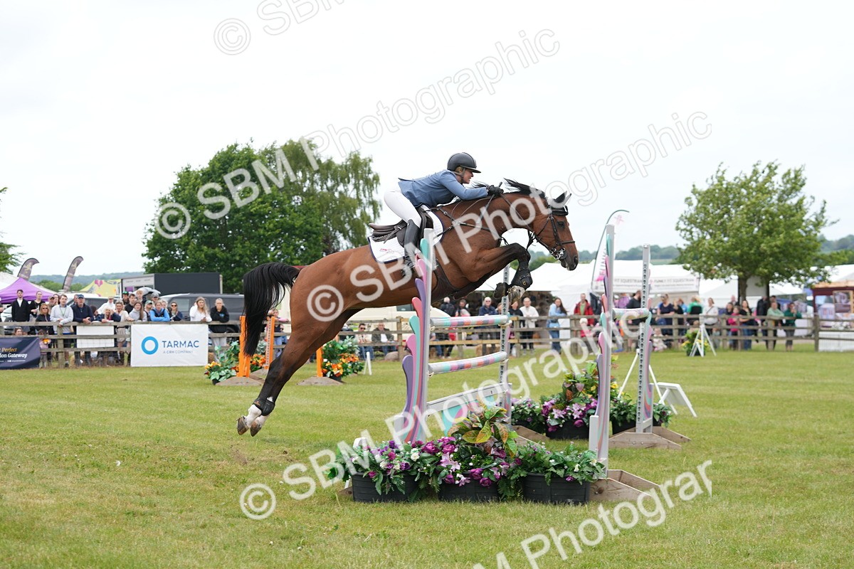 SBM_06371 - Class 202 - National 1.40m Open