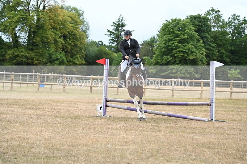 WJ6_0371 - Class 13 Novice Jumping 60cm