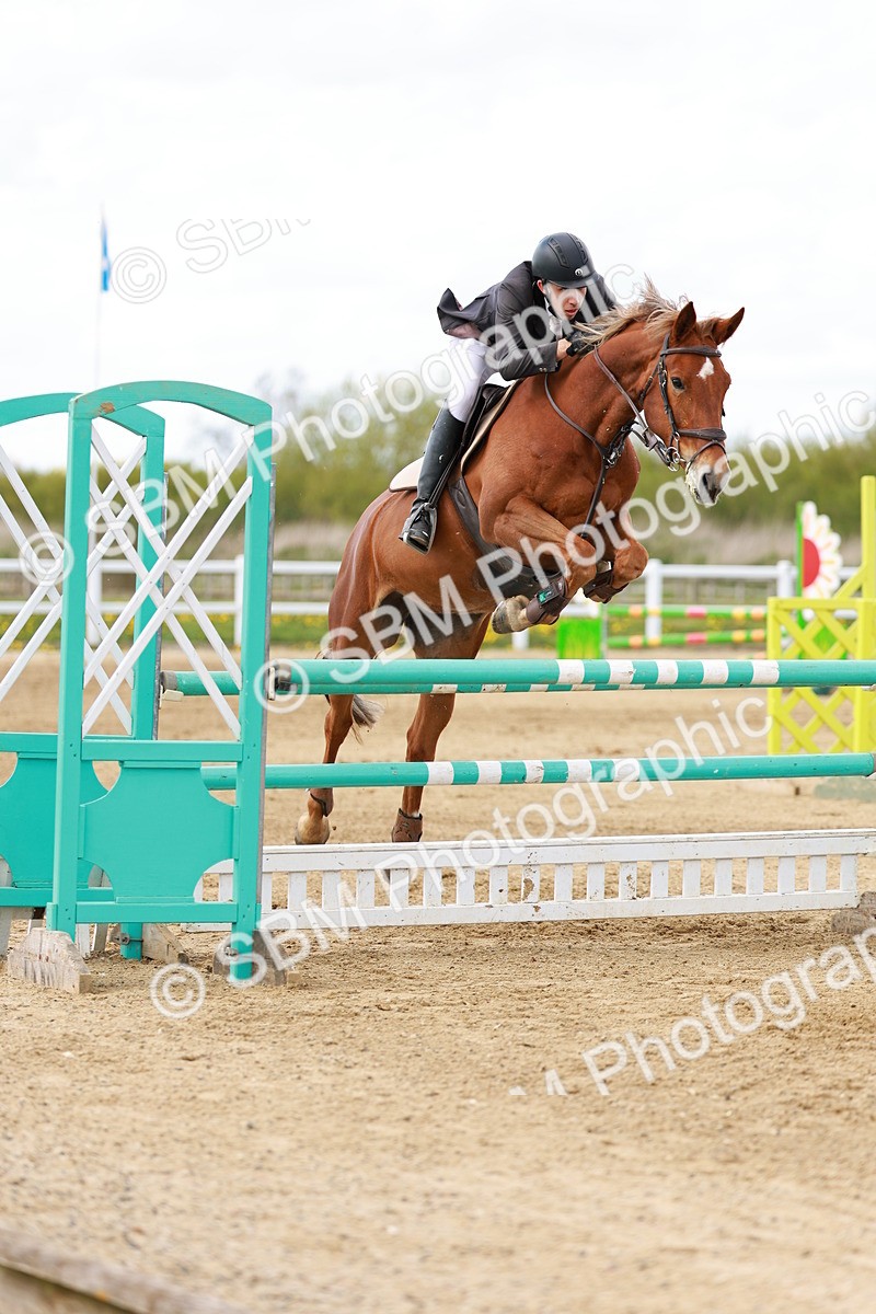 SBM_001995 - Class 4 - Senior Newcomers - 1.10m