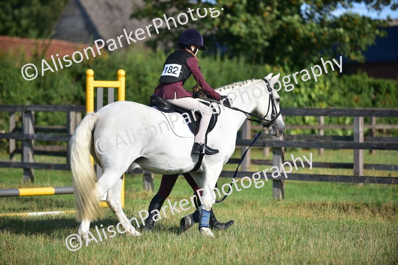 20260906-0459 - Class 6 - Minimus Jumping