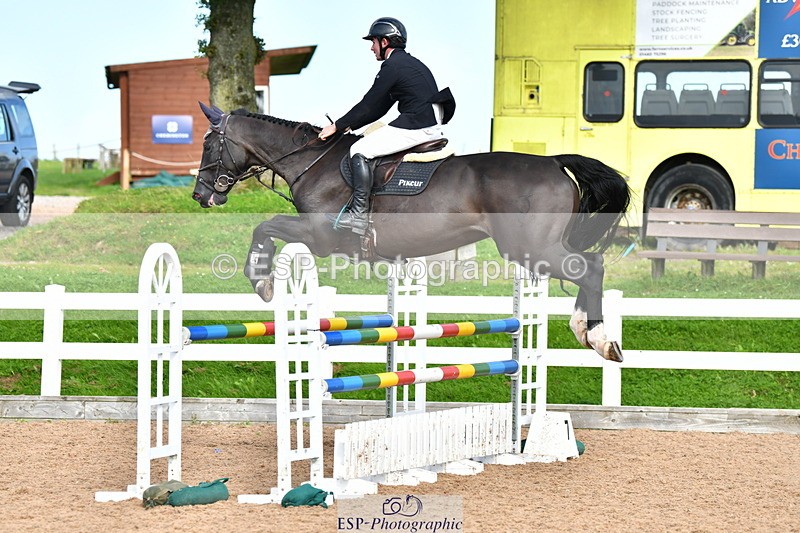 230819A-170322-01251 - Cls 35 1.10m Amateur Qualifier