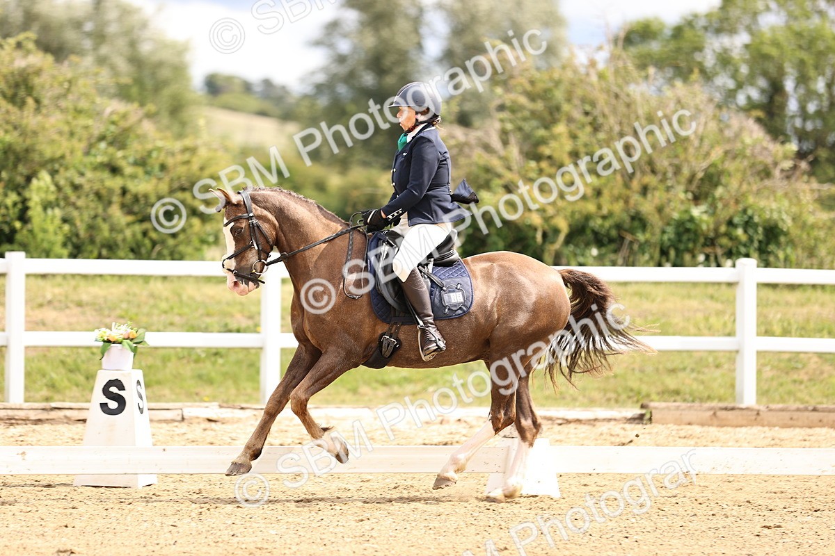 SBM_001904 - Class 2 - Novice 4 - 10.36-11.39