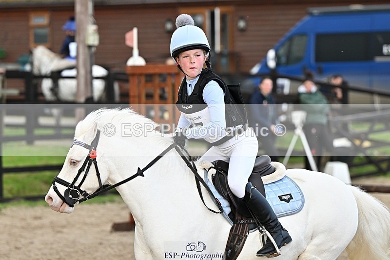 241110-133429-00876 - 60-65cm Arena Eventing