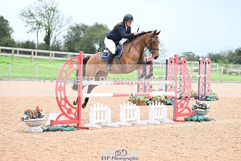 231013A-130854-02315 - Cls 8 Blue Chip Power Jump Off and Presentations