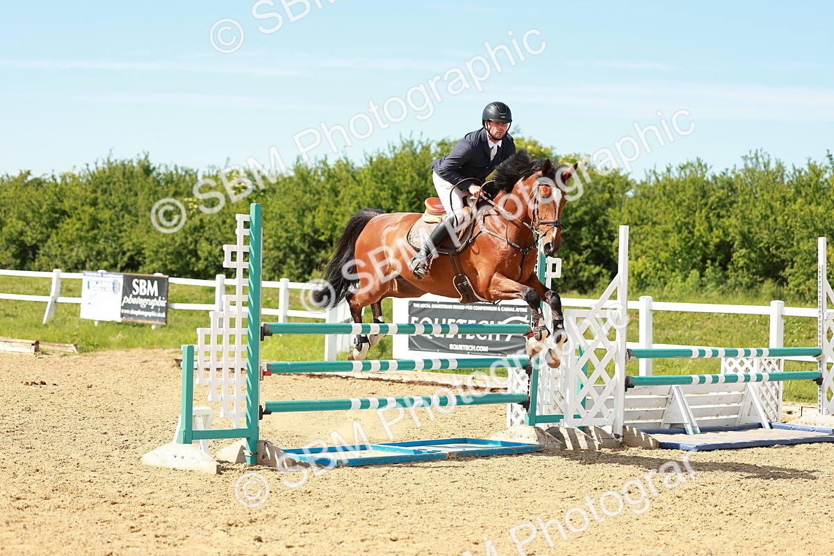 SBM_002618 - Class 4 - Senior Newcomers - 1.10m
