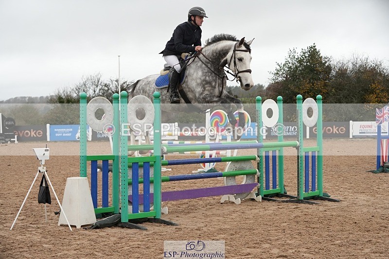 251109-111922-03522 - Cls 20 Newcomers and 1.10m Open