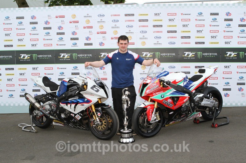 TT148824 - Senior TT Podium